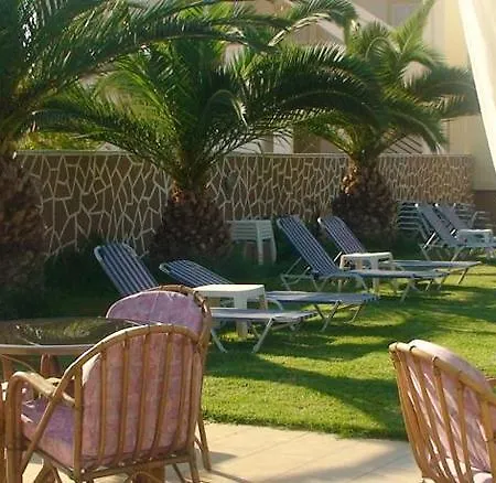 Ambrosia Aparthotel 2*