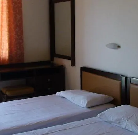 Ambrosia Aparthotel 2*